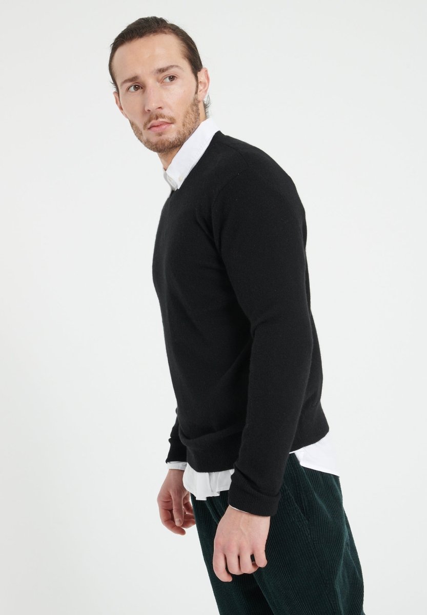 Pull col rond homme en cachemire noir - LUKE 2 Studio Cashmere8